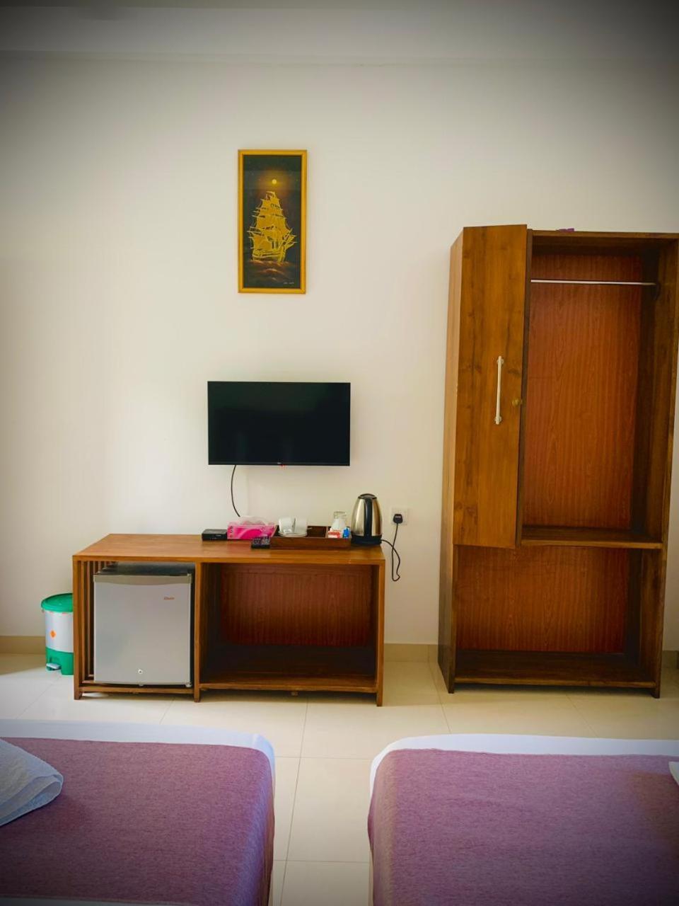 Eden Grand Hotel Dambulla Bagian luar foto