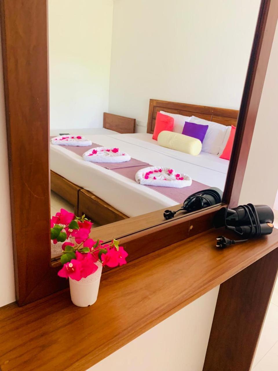 Eden Grand Hotel Dambulla Bagian luar foto