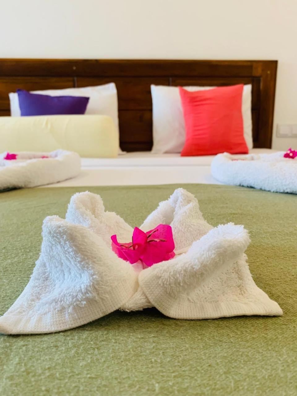 Eden Grand Hotel Dambulla Bagian luar foto